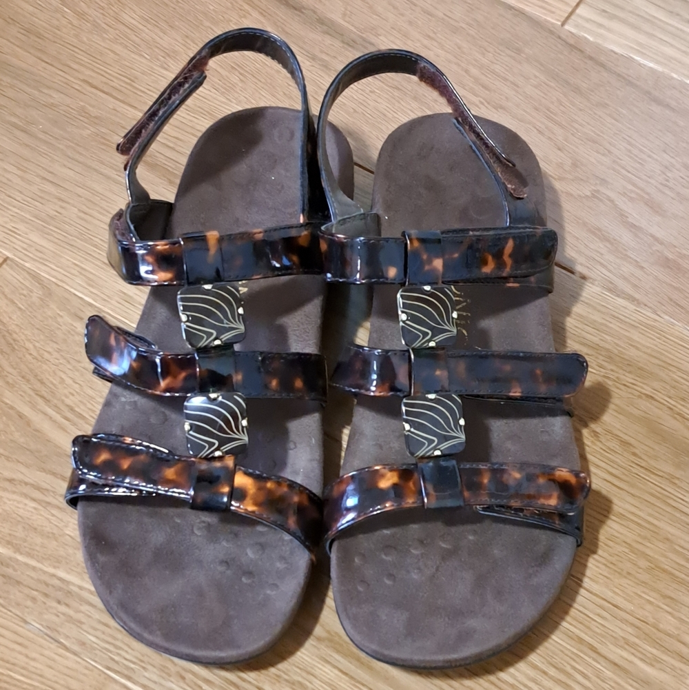 Vionic Amber Sandal Tortoise Pattern US 7 EUR 38 - image 6